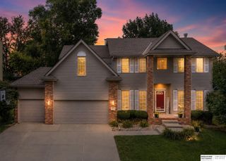 6515 S 159th Avenue, Omaha, NE 68135