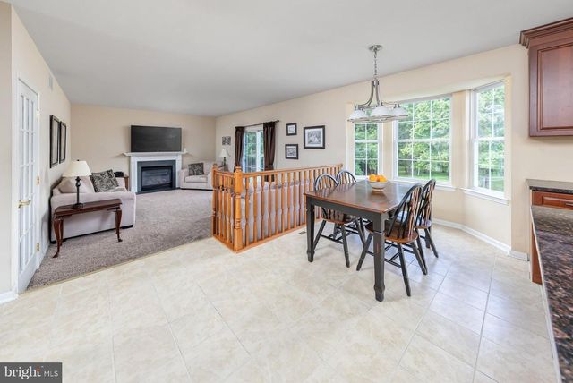 304 DAVID CT, Mullica Hill, NJ 08062