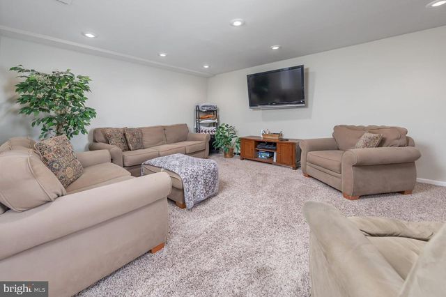 304 DAVID CT, Mullica Hill, NJ 08062