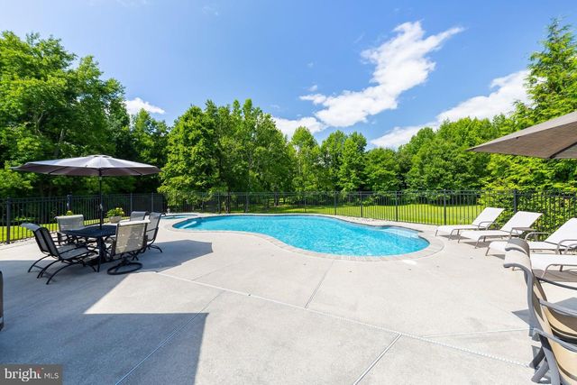 304 DAVID CT, Mullica Hill, NJ 08062
