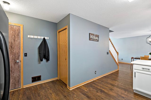 2213 Holly Curve, Hudson, WI 54016