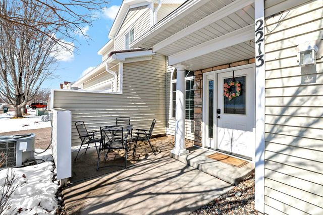 2213 Holly Curve, Hudson, WI 54016