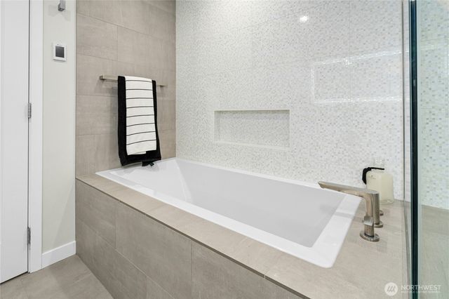 4440 137th Avenue SE, Bellevue, WA 98006