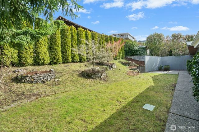 4440 137th Avenue SE, Bellevue, WA 98006