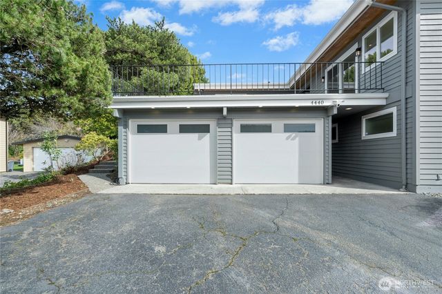 4440 137th Avenue SE, Bellevue, WA 98006