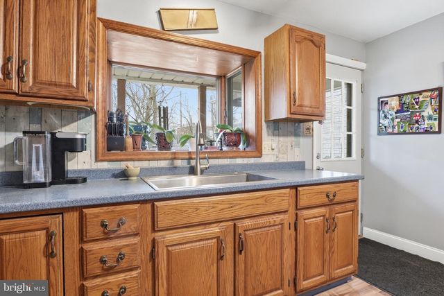 102 S CHESTNUT ST, Dillsburg, PA 17019