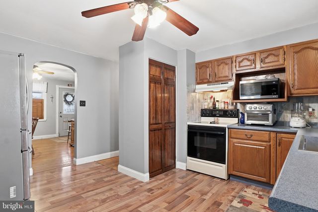 102 S CHESTNUT ST, Dillsburg, PA 17019