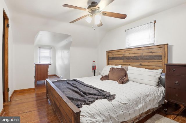 102 S CHESTNUT ST, Dillsburg, PA 17019