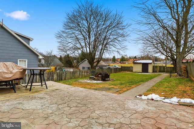 102 S CHESTNUT ST, Dillsburg, PA 17019