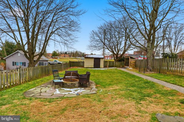 102 S CHESTNUT ST, Dillsburg, PA 17019