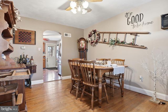 102 S CHESTNUT ST, Dillsburg, PA 17019