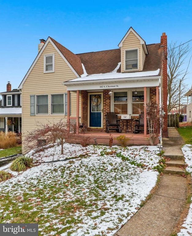 102 S CHESTNUT ST, Dillsburg, PA 17019