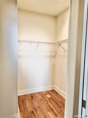 60 Willow Street APT 204, Stonington, CT 06355