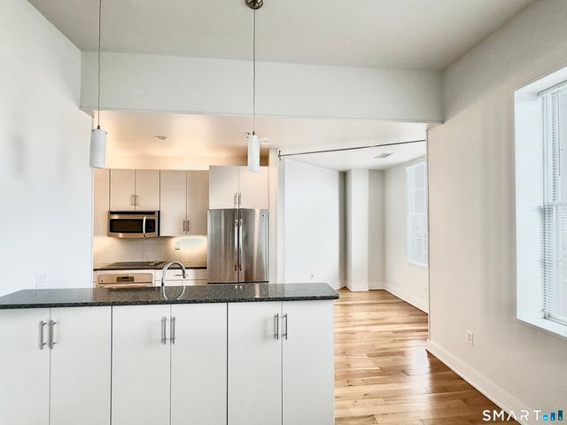 60 Willow Street APT 204, Stonington, CT 06355