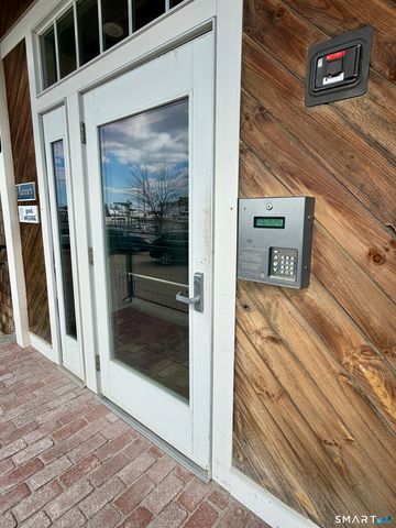 60 Willow Street APT 204, Stonington, CT 06355