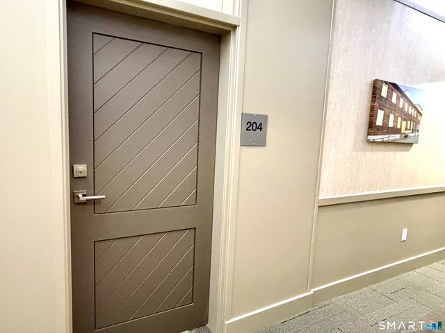 60 Willow Street APT 204, Stonington, CT 06355