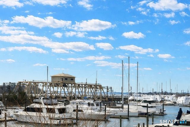 60 Willow Street APT 204, Stonington, CT 06355