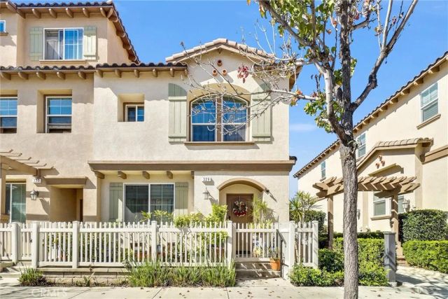 329 N Fenimore, Azusa, CA 91702