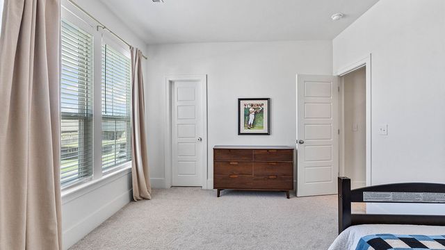 810 Post Way, Cave Springs, AR 72718