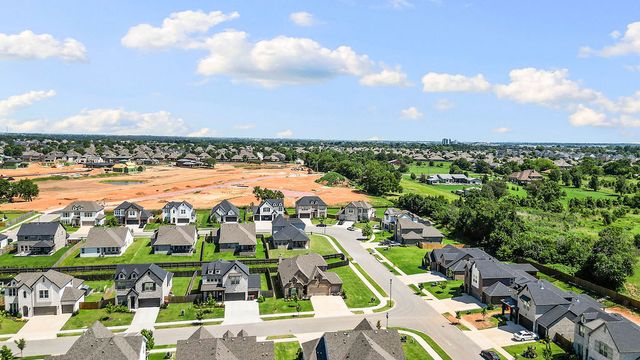 810 Post Way, Cave Springs, AR 72718