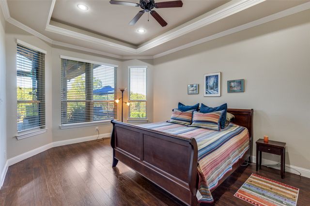 1450 Woodland Drive, Cross Roads, TX 76227