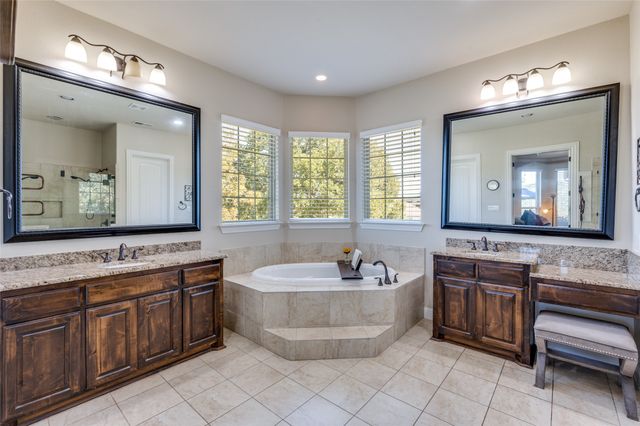 1450 Woodland Drive, Cross Roads, TX 76227