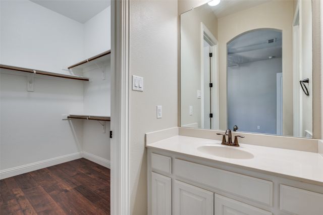 1450 Woodland Drive, Cross Roads, TX 76227