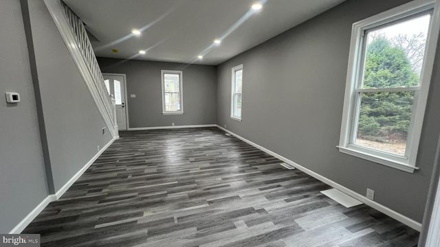 434 E MAPLE AVE, Lindenwold, NJ 08021