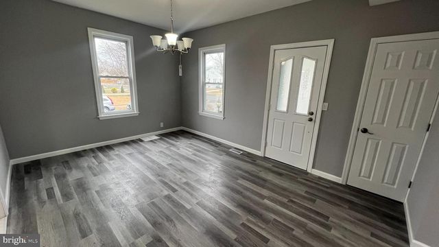 434 E MAPLE AVE, Lindenwold, NJ 08021