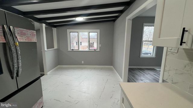 434 E MAPLE AVE, Lindenwold, NJ 08021