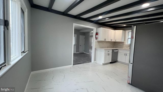 434 E MAPLE AVE, Lindenwold, NJ 08021