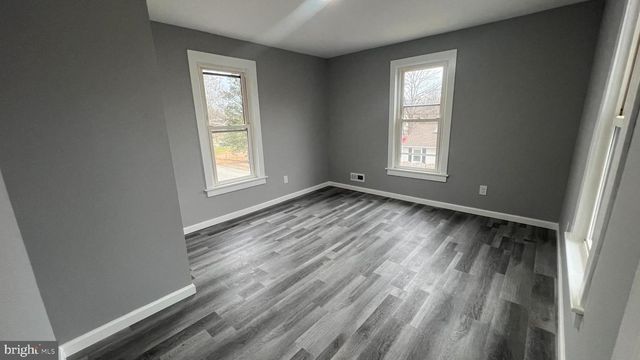 434 E MAPLE AVE, Lindenwold, NJ 08021