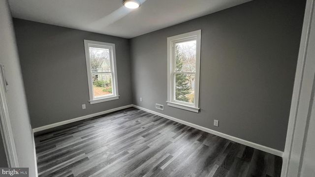 434 E MAPLE AVE, Lindenwold, NJ 08021