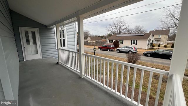 434 E MAPLE AVE, Lindenwold, NJ 08021