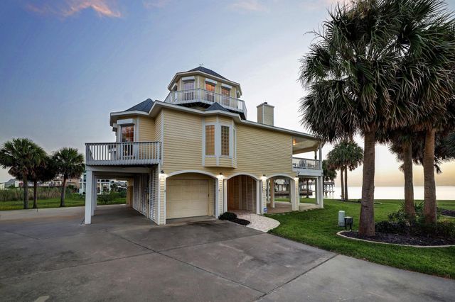 22621 Bay Point Drive, Galveston, TX 77554