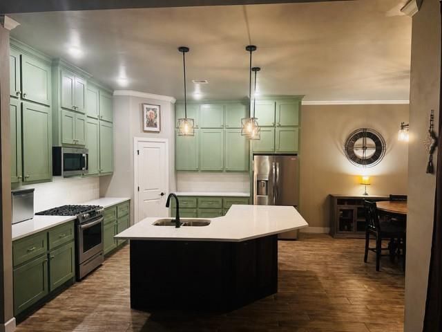 10812 Glover River Drive, Yukon, OK 73099