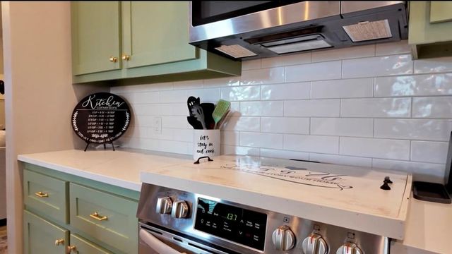 10812 Glover River Drive, Yukon, OK 73099