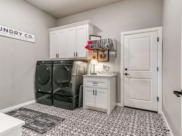 10812 Glover River Drive, Yukon, OK 73099