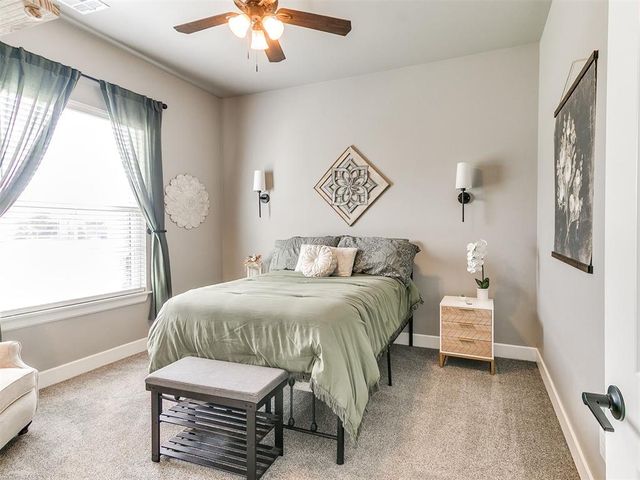 10812 Glover River Drive, Yukon, OK 73099