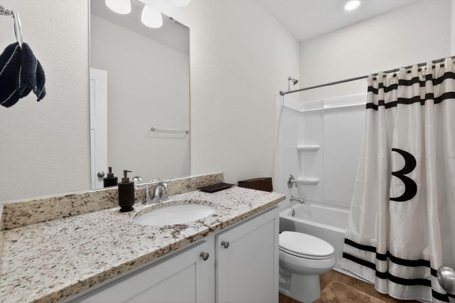 2452 Dakota Way, Crestview, FL 32536