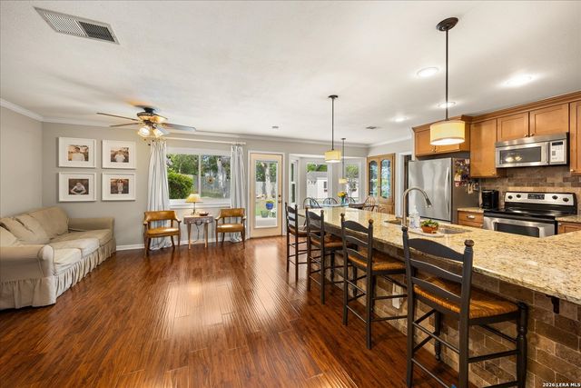 126 KENWOOD AVE, Boerne, TX 78006