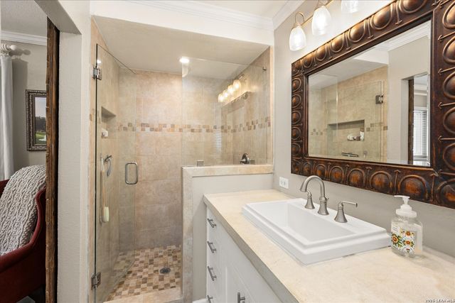 126 KENWOOD AVE, Boerne, TX 78006