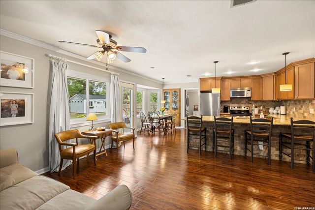 126 KENWOOD AVE, Boerne, TX 78006