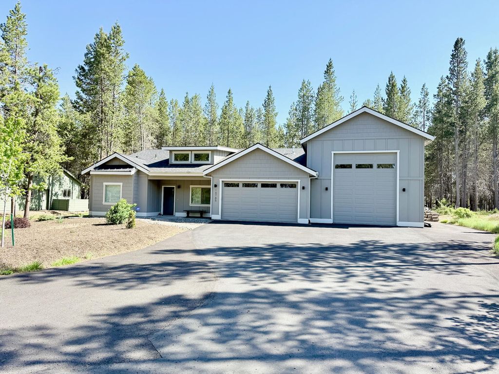 16785 Stage Stop Drive, Bend, OR 97707