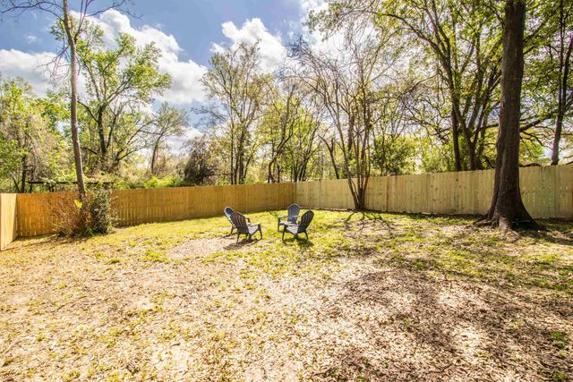 500 Powell Street, Waskom, TX 75692