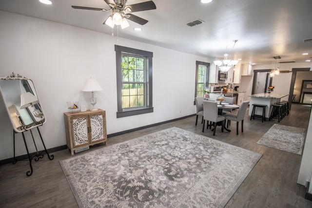 500 Powell Street, Waskom, TX 75692