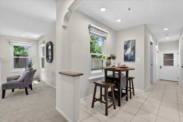 334 Pennsylvania Avenue, Santa Cruz, CA 95062