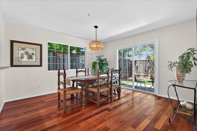 334 Pennsylvania Avenue, Santa Cruz, CA 95062