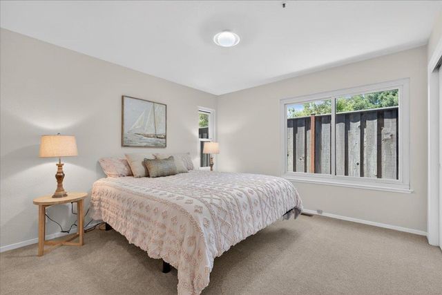 334 Pennsylvania Avenue, Santa Cruz, CA 95062