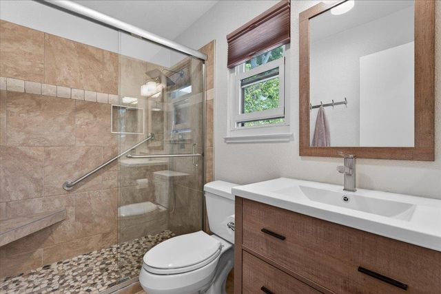 334 Pennsylvania Avenue, Santa Cruz, CA 95062